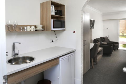 Aston Motel Yamba - Hotel Accommodation 35