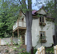 Aldgate Creek Cottage Bed and Breakfast - Hotel Accommodation