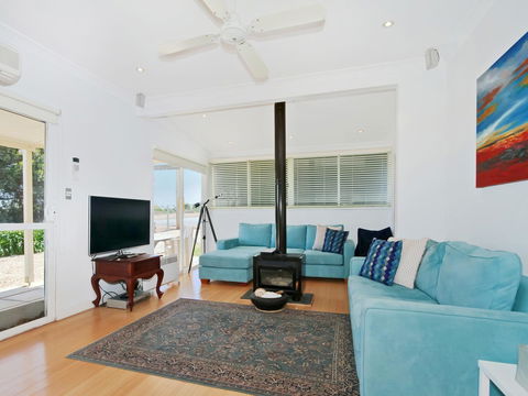 Boat House - Hotel Accommodation 2