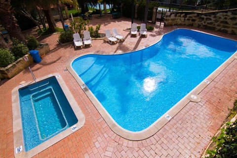 Mandurah Family Resort - Hotel Accommodation 24