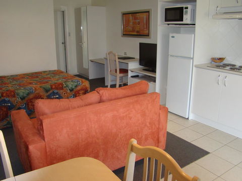 Dunsborough Central Motel - Hotel Accommodation 21