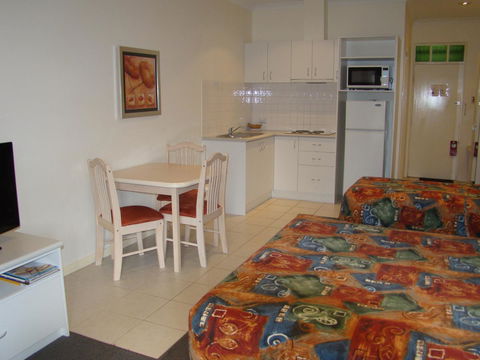 Dunsborough Central Motel - Hotel Accommodation 10