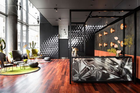 QT Perth - Hotel Accommodation 11