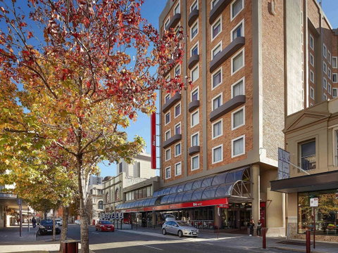 Ibis Perth - Hotel Accommodation 0