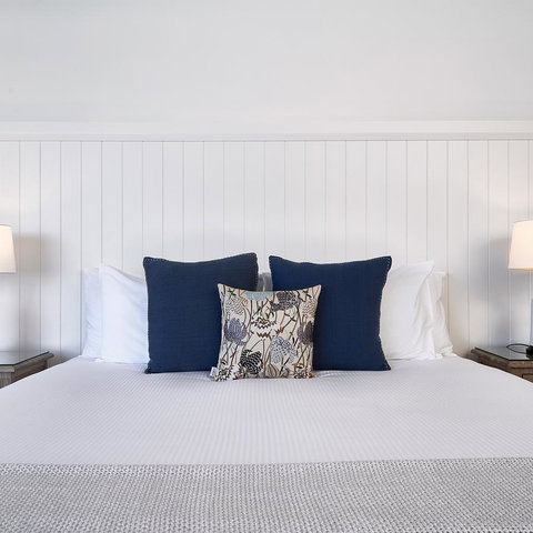 Anchorage Port Stephens - Hotel Accommodation 24