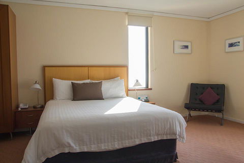 Ocean Beach Hotel - Hotel Accommodation 1