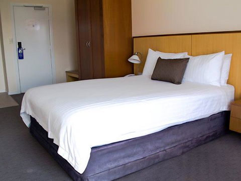 Ocean Beach Hotel - Hotel Accommodation 2