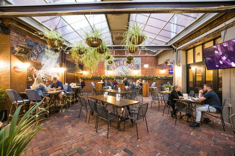 Nightcap At Belgian Beer Cafe - Hotel Accommodation 5