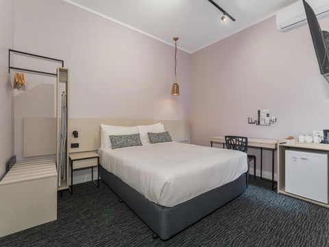 Nightcap At Belgian Beer Cafe - Hotel Accommodation 35