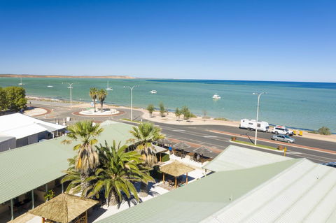Shark Bay Seafront Apartments - Hotel Accommodation 26