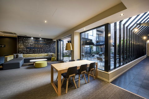 Mantra On Hay Perth - Hotel Accommodation 9