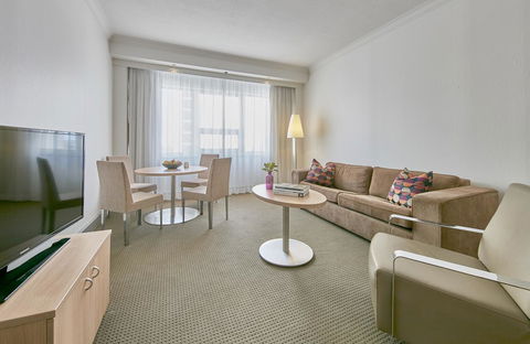 Mercure Perth - Hotel Accommodation 11