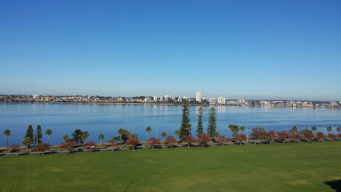Crowne Plaza Perth, An IHG Hotel - Hotel Accommodation 7
