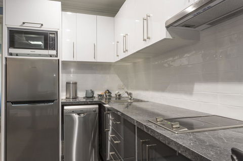 Blue Door Apartments - Hotel Accommodation 10