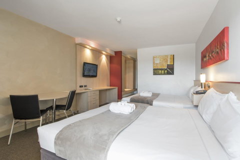 Metro Hotel Perth - Hotel Accommodation 24