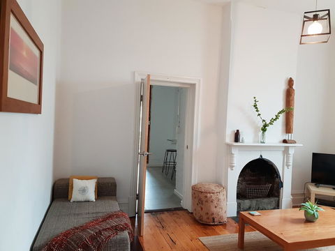Captain\'s Heritage Cottage - Central Fremantle 2 Bedroom Historic Cottage - Hotel Accommodation 4