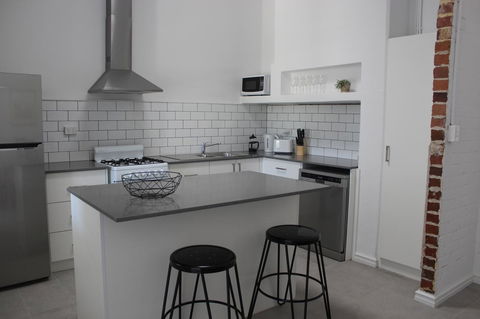 Captain\'s Heritage Cottage - Central Fremantle 2 Bedroom Historic Cottage - Hotel Accommodation 5