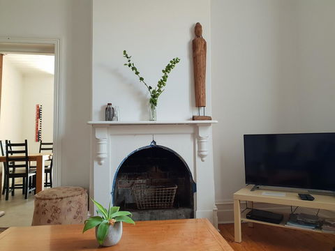 Captain\'s Heritage Cottage - Central Fremantle 2 Bedroom Historic Cottage - Hotel Accommodation 8