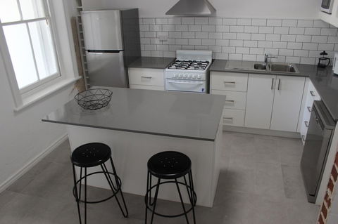 Captain\'s Heritage Cottage - Central Fremantle 2 Bedroom Historic Cottage - Hotel Accommodation 13