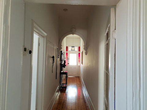 Captain\'s Heritage Cottage - Central Fremantle 2 Bedroom Historic Cottage - Hotel Accommodation 7