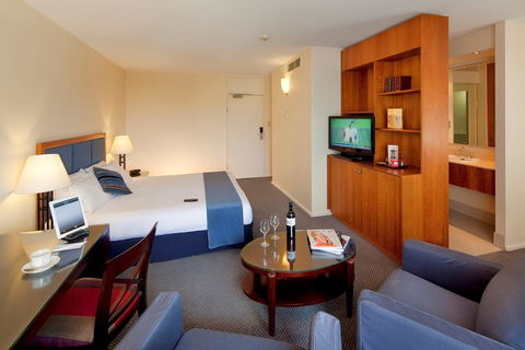 Seasons Of Perth - Hotel Accommodation 25