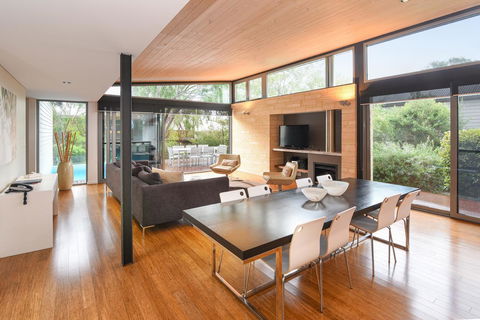 Aqua Resort Busselton - Hotel Accommodation 1