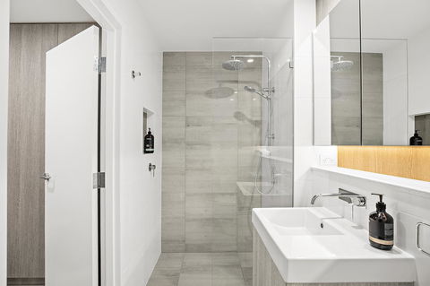 Rockpool 2 Sawtell Beach - Just Steps To Restaurants And 2 Min Stroll To Beach! - Hotel Accommodation 10