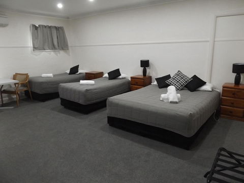 Ben Chifley Motor Inn - Hotel Accommodation 1