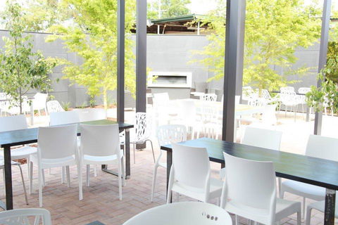 Crossroads Hotel - Hotel Accommodation 15