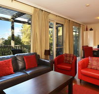 Villa Cypress located within Cypress Lakes - Hotel Accommodation