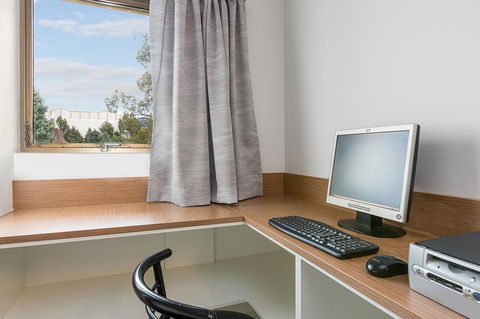 Metro Hotel Miranda - Hotel Accommodation 25