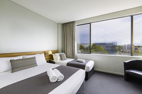 Metro Hotel Miranda - Hotel Accommodation 19