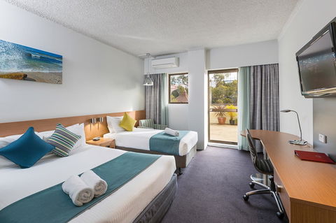 Metro Hotel Miranda - Hotel Accommodation 0
