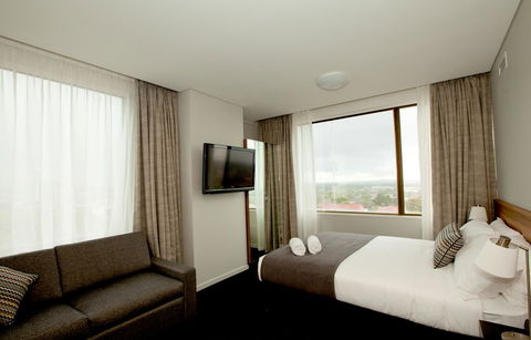 Metro Hotel Miranda - Hotel Accommodation 23