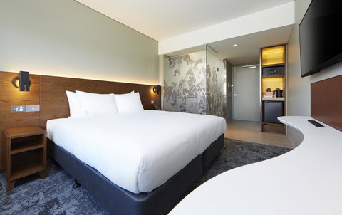 Holiday Inn Express Sydney Airport, An IHG Hotel - Hotel Accommodation 10