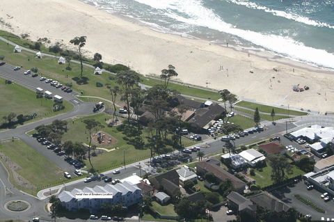 Breakers Apartments - Hotel Accommodation 17