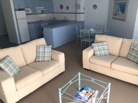 Breakers Apartments - Hotel Accommodation 9