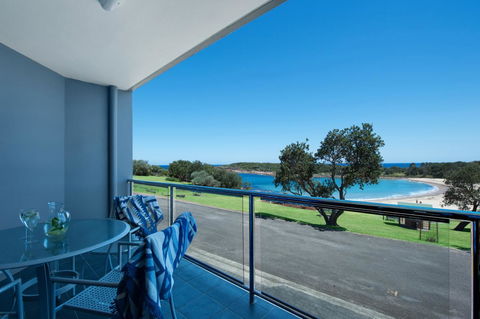 On The Beach Getaway - Hotel Accommodation 0