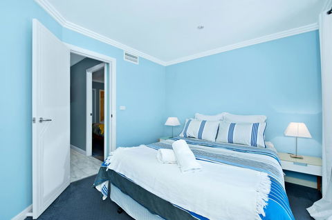 On The Beach Getaway - Hotel Accommodation 5