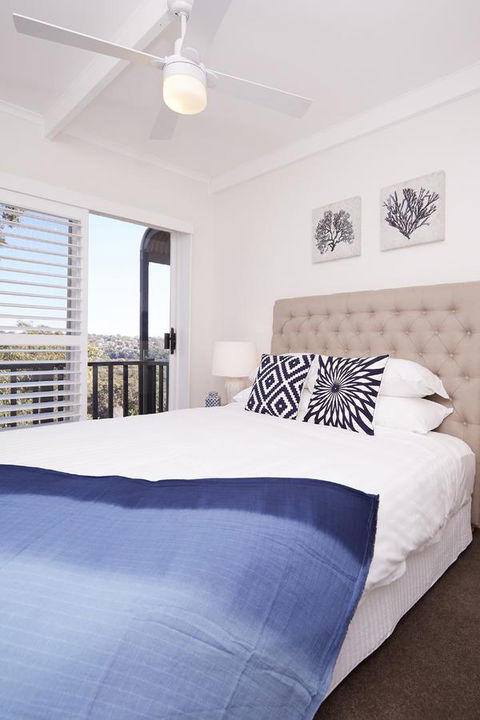 Bright And Spacious Family Home With Leafy Deck - Hotel Accommodation 13