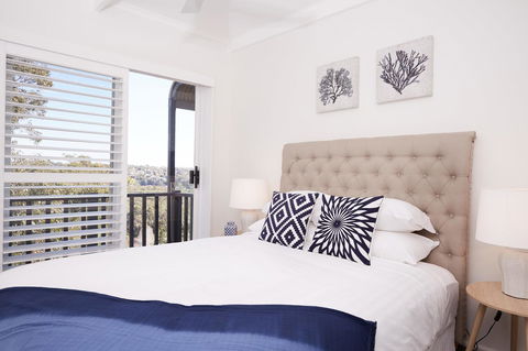 Bright And Spacious Family Home With Leafy Deck - Hotel Accommodation 12