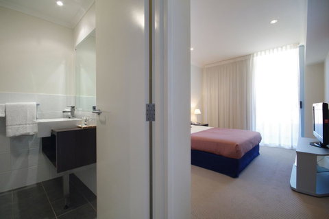 Macquarie Waters Boutique Apartment Hotel - Hotel Accommodation 22