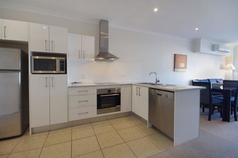 Macquarie Waters Boutique Apartment Hotel - Hotel Accommodation 18