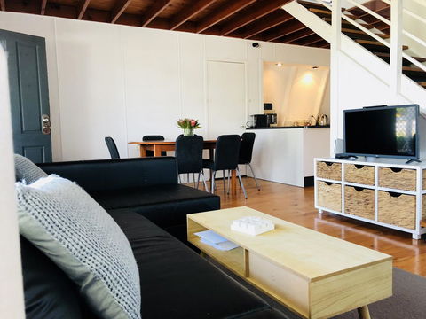 Little Blue Beach House - Hotel Accommodation 7