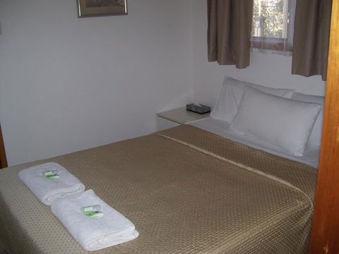 Glenwood Tourist Park & Motel - Hotel Accommodation 21