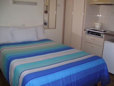 Glenwood Tourist Park & Motel - Hotel Accommodation 14