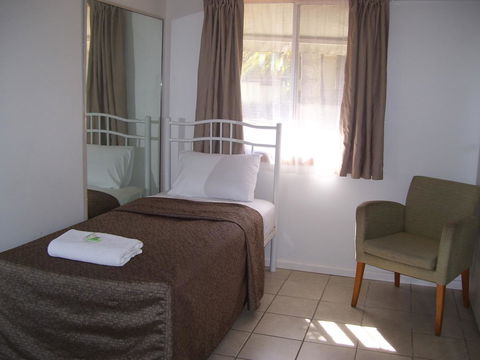 Glenwood Tourist Park & Motel - Hotel Accommodation 23