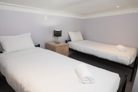 Banjo Paterson Inn - Hotel Accommodation 26