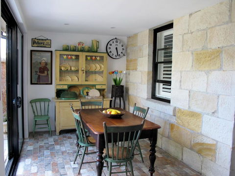 Apple Tree Cottage - Hotel Accommodation 0
