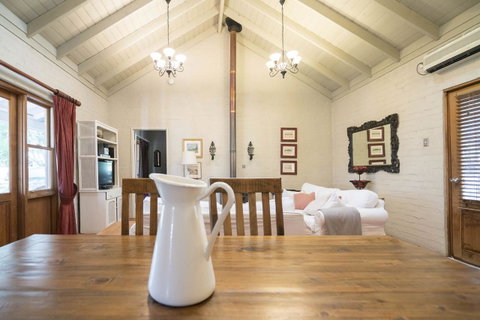 Thistle Hill Guesthouse - Walk To Many Wineries And Restaurants - Hotel Accommodation 30